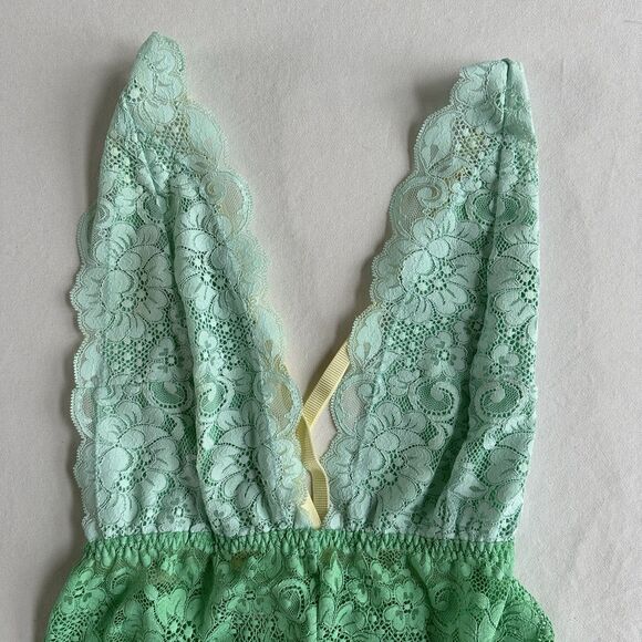 Free People We are HAH- Comin' in HAHt Lace Bodysuit in Something Blue- SMALL - Picture 4 of 8